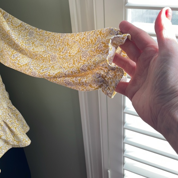 Beautiful yellow flowered boho blouse - Picture 3 of 6